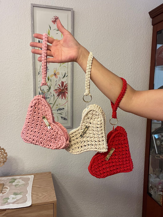 Bolso muñequera corazón